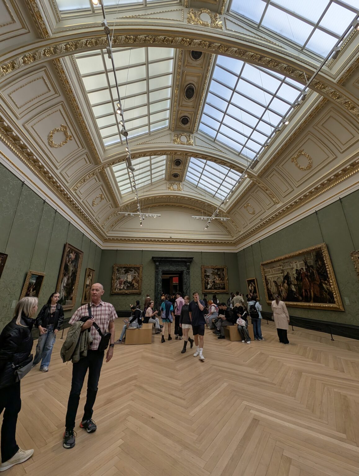 PXL_20250921_124252820.MP